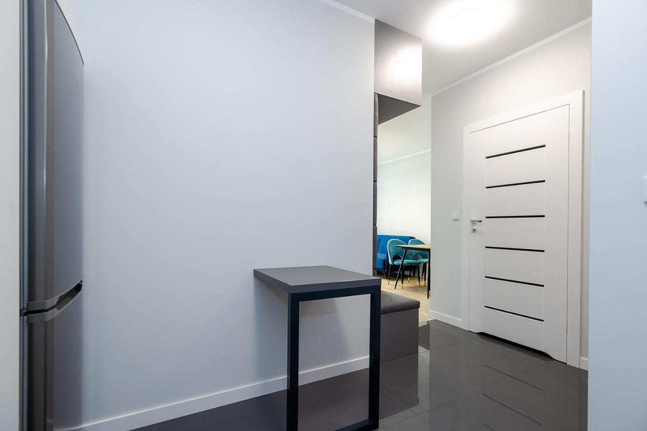 Wola Luxe Apartment Warszawa Exteriör bild