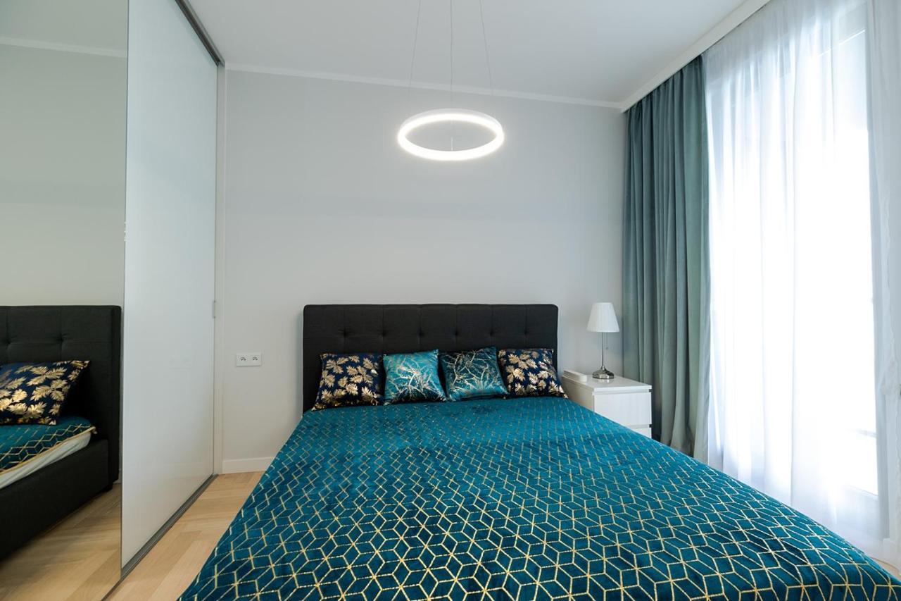 Wola Luxe Apartment Warszawa Exteriör bild